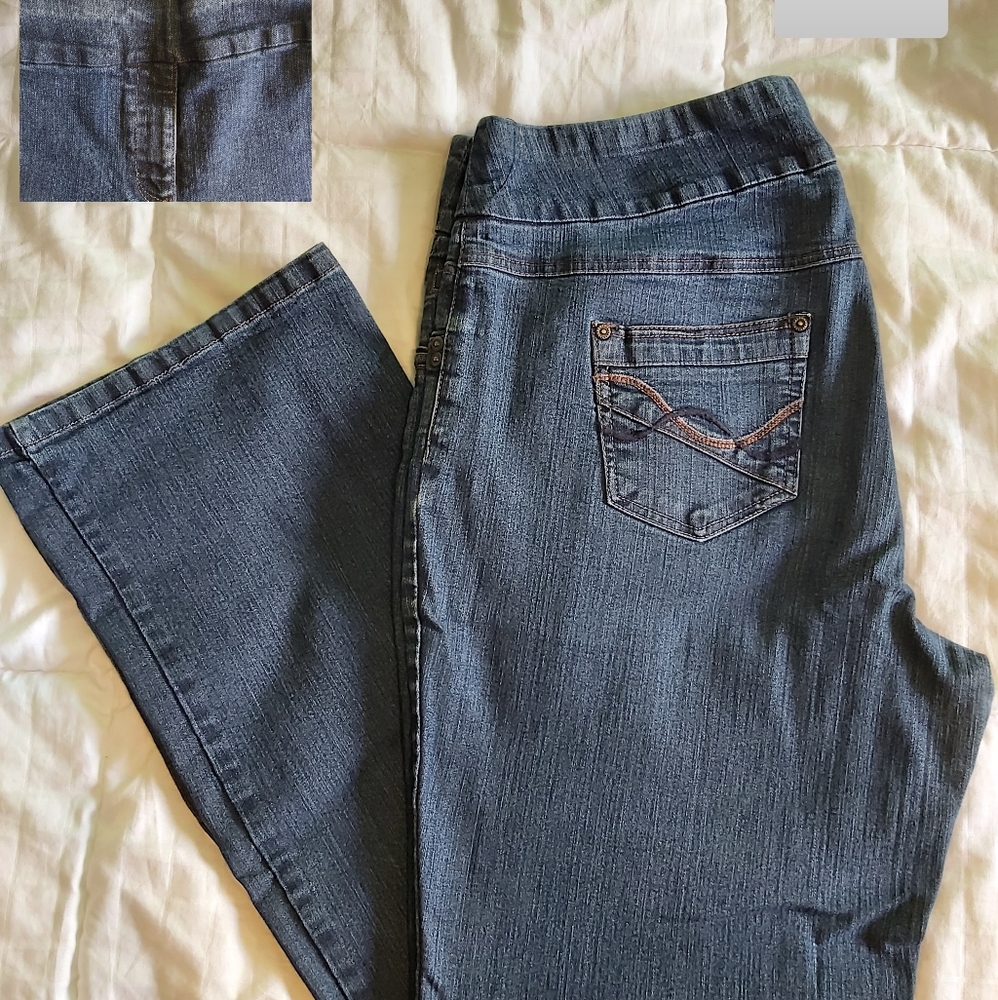 REITMANS pull on jean 18 x 32